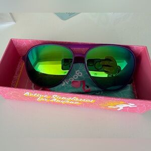 ❌Sold❌ Goodr “Mach G” aviators in Dark Purple. Brand new, never worn.
